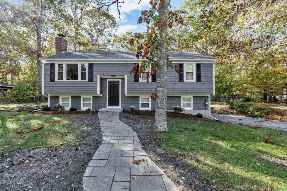 13 Meredith Rd., Sandwich, MA: Forestdale, 02644