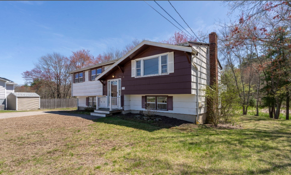132 Winslow Dr, Stoughton MA 02072